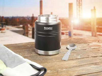 Edelstahl-Thermobecher mit 500 ml Inhalt Edelstahl-Thermobecher mit 500 ml Inhalt
